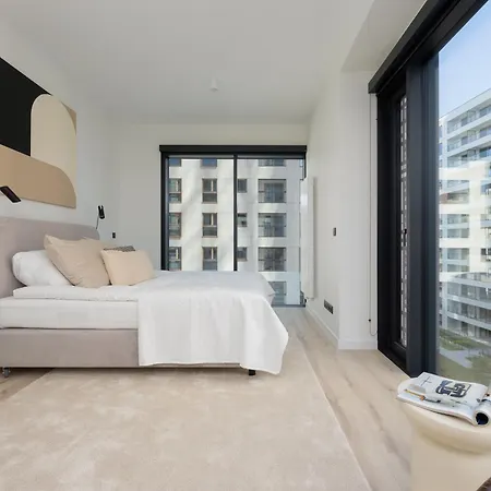 Luxury Apartments Towarowa Towers With Parking And Air Conditioning In Warsaw'S Wola District By Renters Prestige *