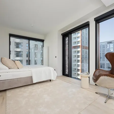 Apartment Luxury Apartments Towarowa Towers With Parking And Air Conditioning In Warsaw'S Wola District By Renters Prestige Warsaw