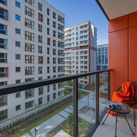 Luxury Apartments Towarowa Towers With Parking And Air Conditioning In Warsaw'S Wola District By Renters Prestige * Warsaw