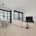Apartmán Deluxe Towarowa Towers With Free Parking & Ac By Renters Prestige