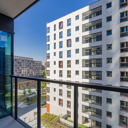Luxury Towarowa Towers With Parking And Air Conditioning In Warsaw's Wola District By Renters Prestige Varsavia