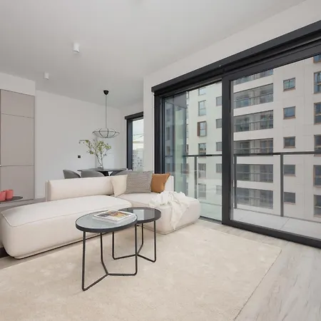 Appartamento Luxury Towarowa Towers With Parking And Air Conditioning In Warsaw's Wola District By Renters Prestige *