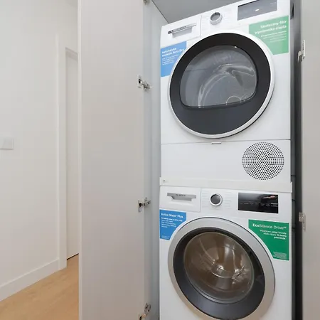 Towarowa Towers Prestigious With Parking & Ac By Renters Prestige Apartament *