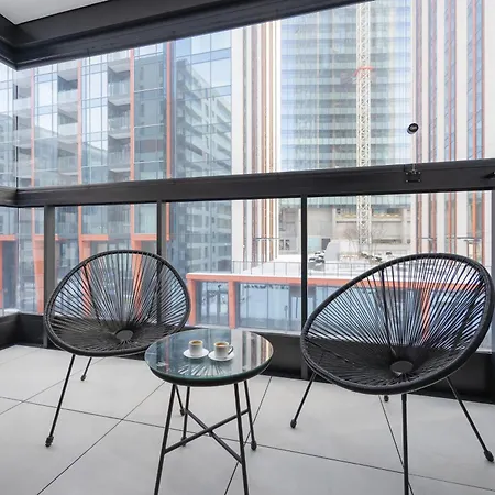 Appartamento Deluxe Towarowa Towers With Free Parking & Ac By Renters Prestige