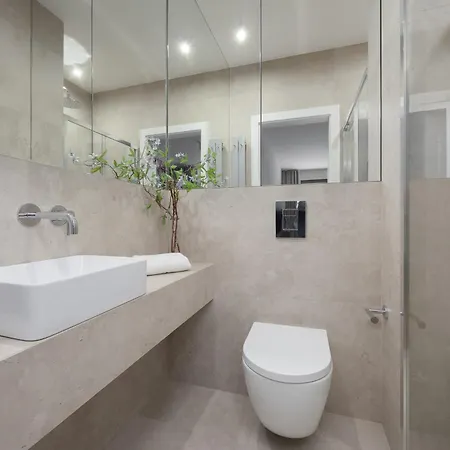 Deluxe Towarowa Towers With Free Parking & Ac By Renters Prestige Appartamento *