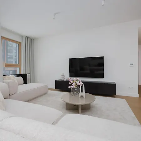 Deluxe Towarowa Towers With Free Parking & Ac By Renters Prestige Apartmán Varšava