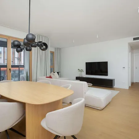 Daire Deluxe Towarowa Towers With Free Parking & Ac By Renters Prestige *
