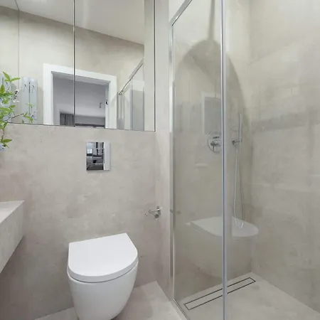 Deluxe Towarowa Towers With Free Parking & Ac By Renters Prestige Daire