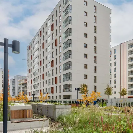 Deluxe Towarowa Towers With Free Parking & Ac By Renters Prestige Daire