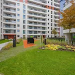 Deluxe Towarowa Towers With Free Parking & Ac By Renters Prestige Varsó