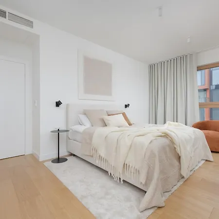 Towarowa Towers Prestigious With Parking & Ac By Renters Prestige Apartmán