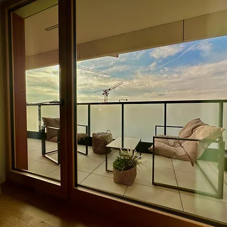 Apartmán Deluxe Towarowa Towers With Free Parking & Ac By Renters Prestige