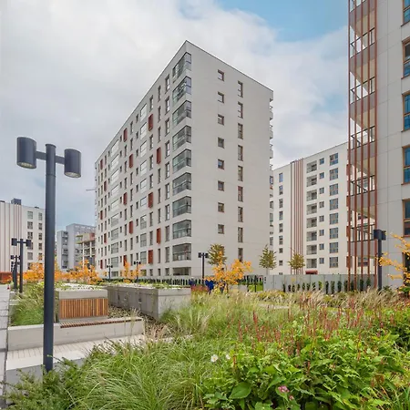 Deluxe Towarowa Towers With Free Parking & Ac By Renters Prestige Varšava
