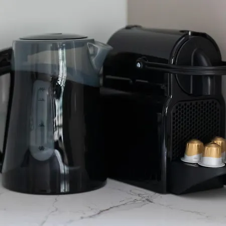 Apartmán Deluxe Towarowa Towers With Free Parking & Ac By Renters Prestige *