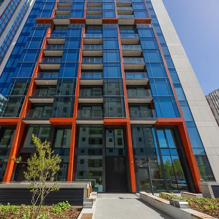 Deluxe Towarowa Towers With Free Parking & Ac By Renters Prestige